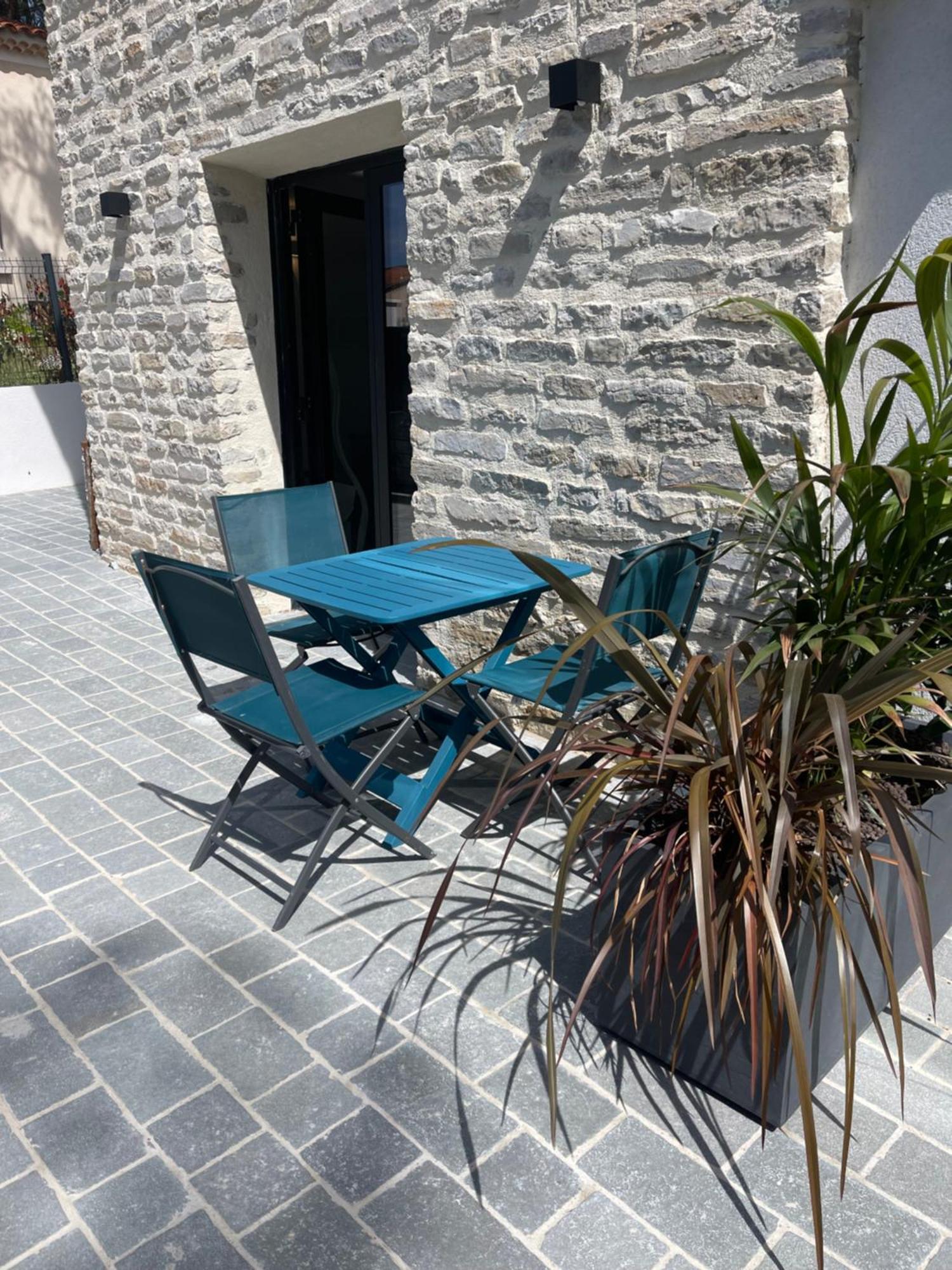 Bali 83 Apartment Bandol Luaran gambar